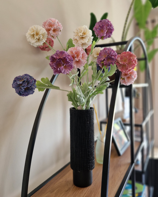 Zijdenboeket Scobia inclusief vaas